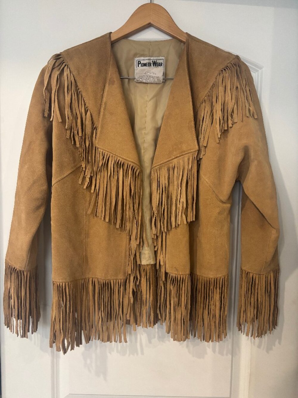 Vintage 70s 80s Pioneer Wear Heavy Suede Fringe Western Jacket Tan Size 14 USA